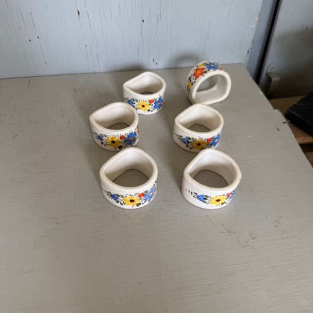 Vintage Set of 6 Napkin Rings with Floral Design